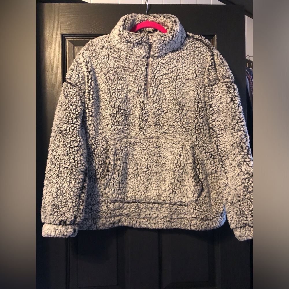 Cozy Gray Women’s Sherpa Pullover Hoodie
George brand 
Size M